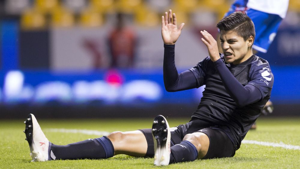 Chivas ya perfila lista de transferibles - ronaldo-cisneros