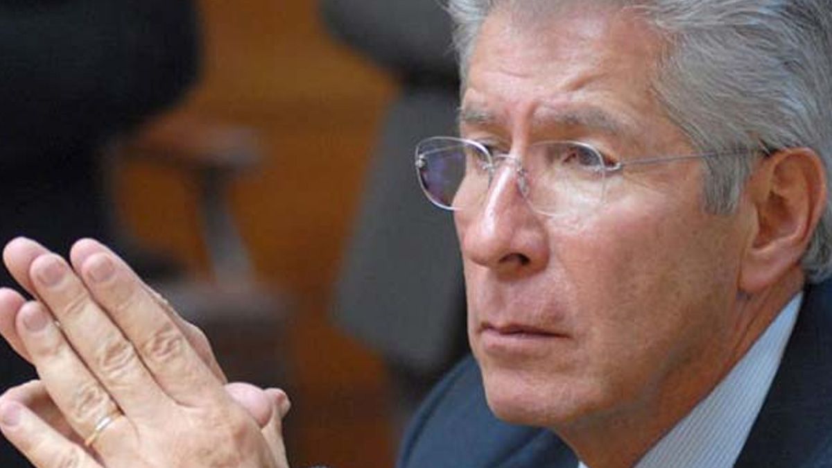 Actual aeropuerto frena negocios y comercios: Ruiz Esparza