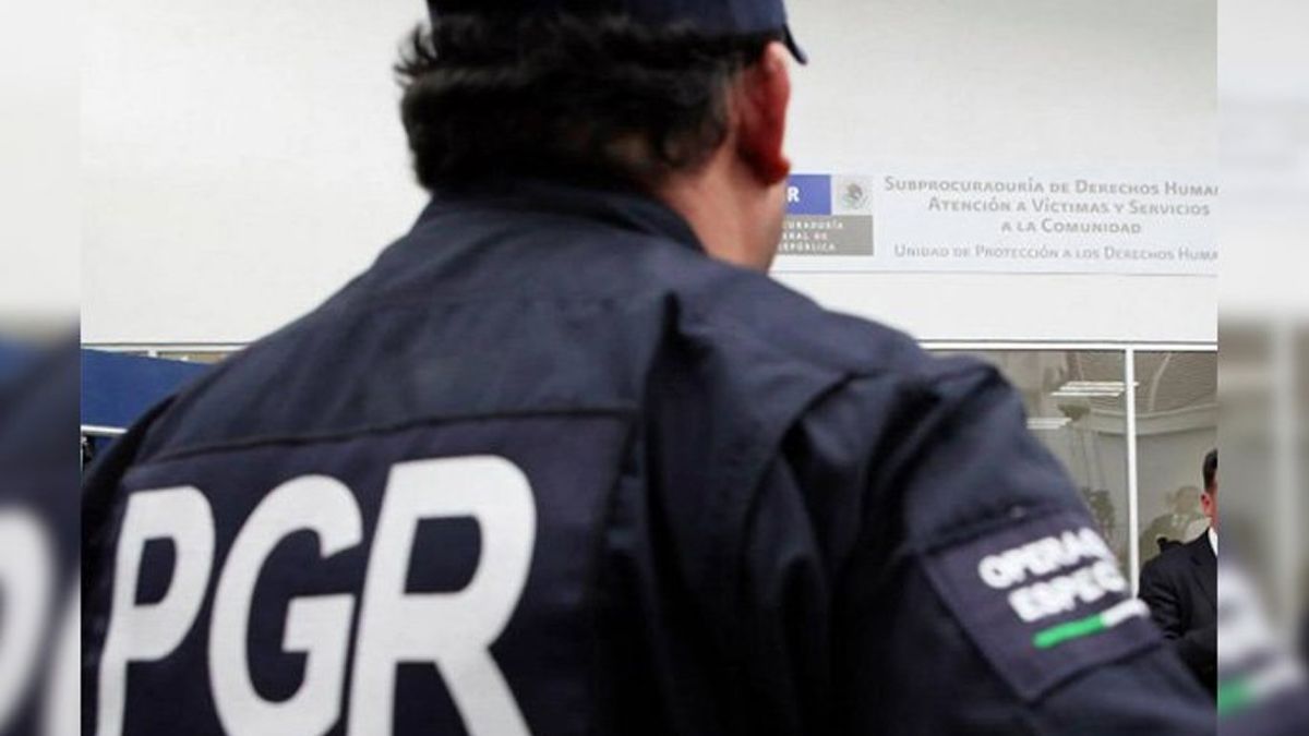 Secuestran a peritos de la PGR en Guerrero