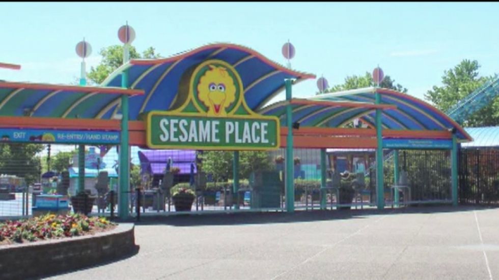 Acondicionan parque temático de Plaza Sésamo para niños autistas