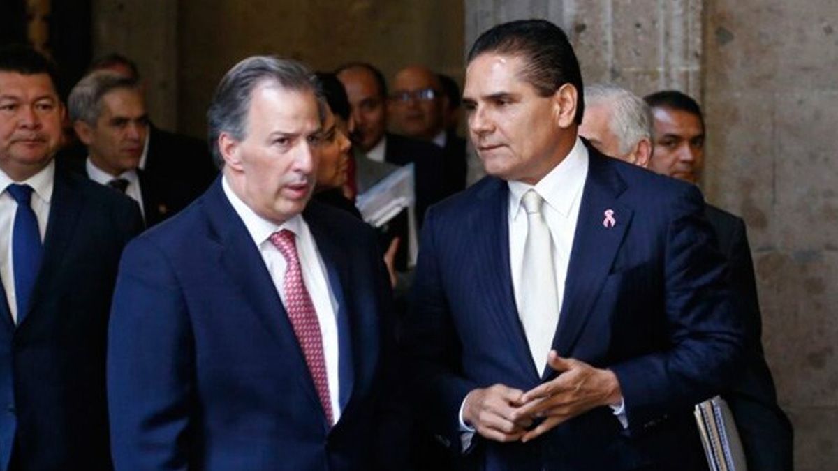 PRD analiza citar a Silvano Aureoles por apoyo a Meade