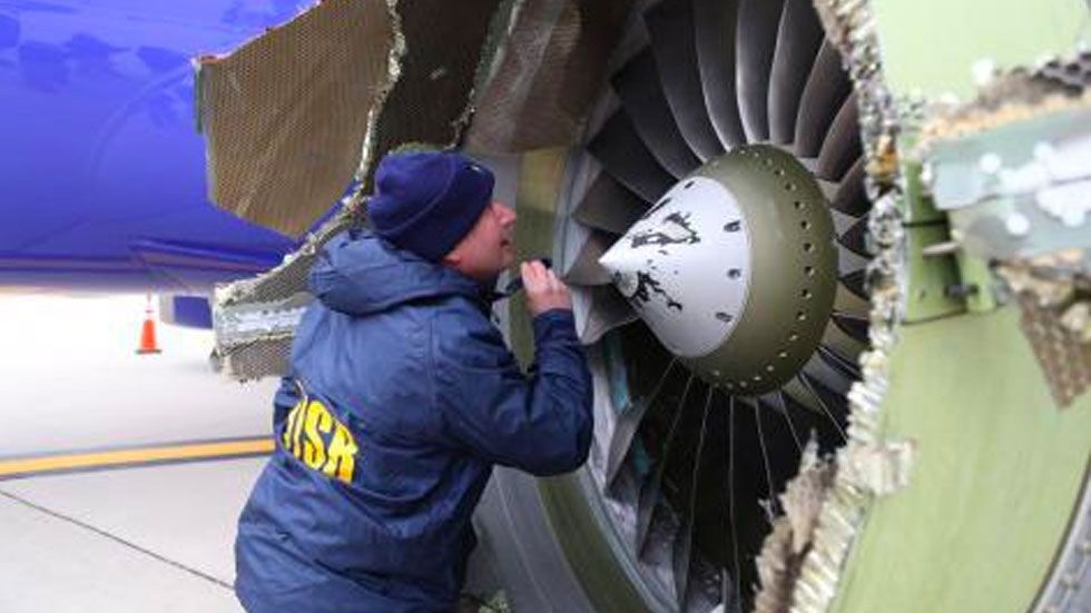 Southwest envía 5 mil dólares a pasajeros de vuelo siniestrado