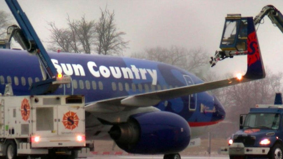 Aerolínea de EE.UU. deja varados a cientos de turistas en México