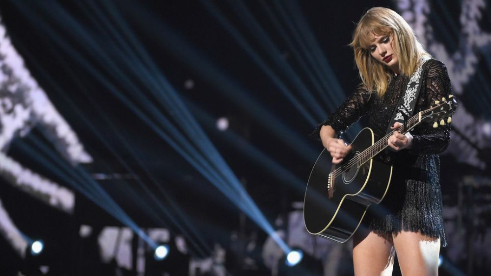 Hombre irrumpe en casa de Taylor Swift en Nueva York