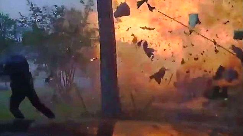 #Video Casa en Texas explota tras choque
