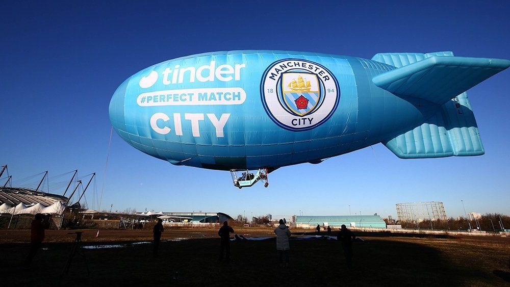Tinder es el nuevo patrocinador del Manchester City