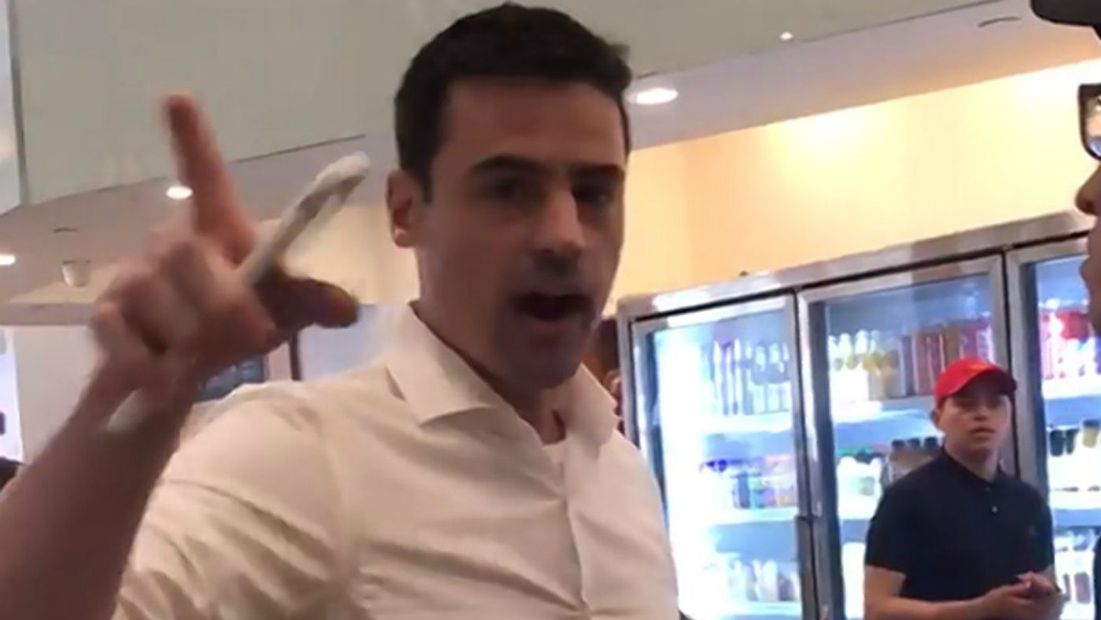 #Video Captan amenazas a mujeres que hablan español en Nueva York