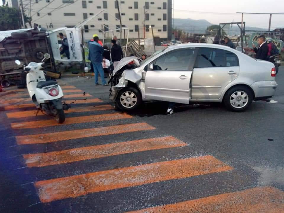 Choque deja seis heridos en Coacalco - accidente-coacalco2