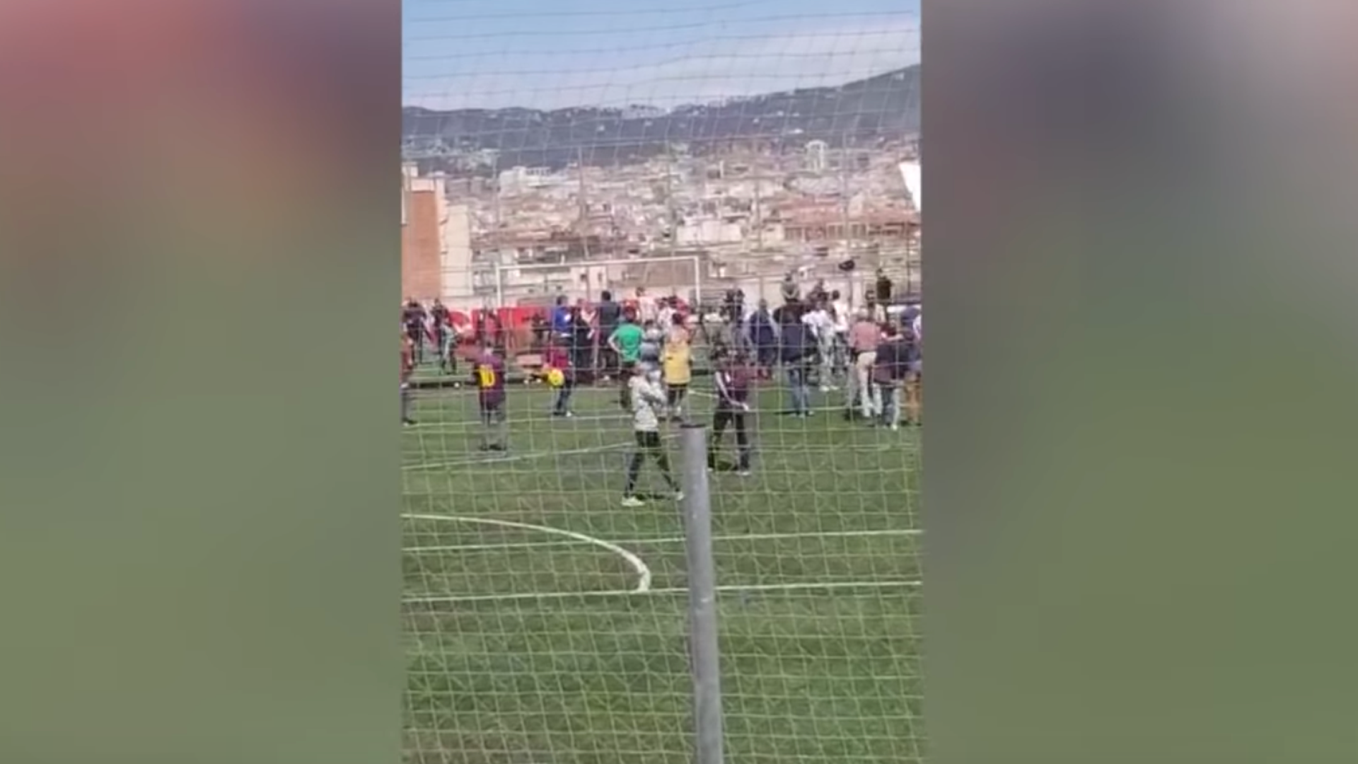 Colapso de grada durante entrevista a Iniesta deja 18 heridos