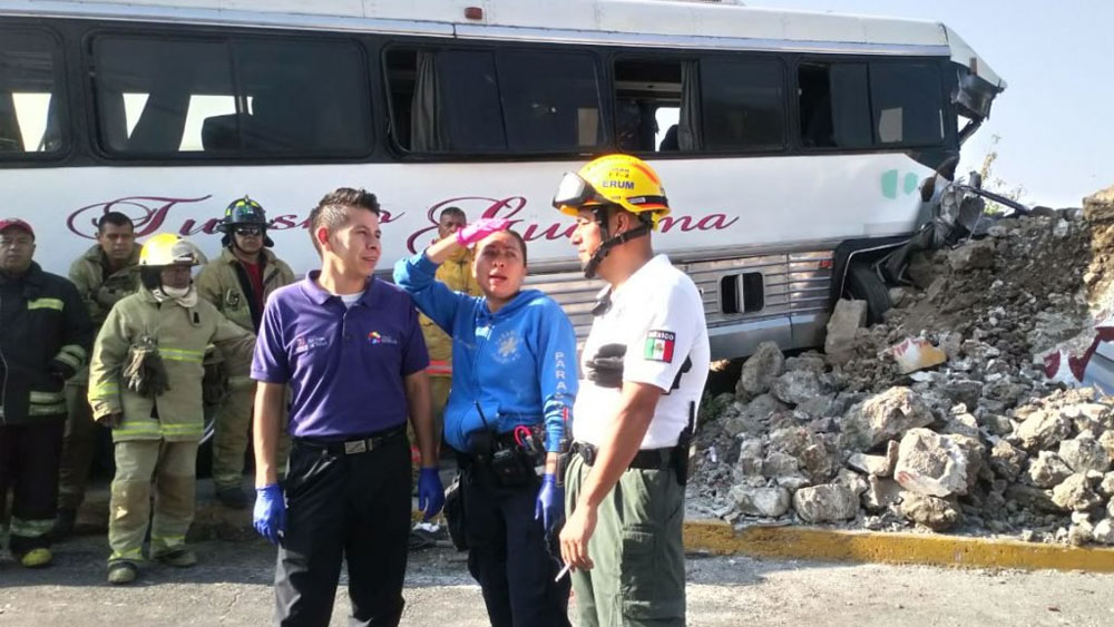 Choque deja al menos 30 heridos en Morelos - accidente-morelos