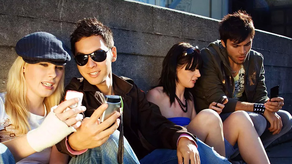 Disminuye uso de Facebook entre adolescentes