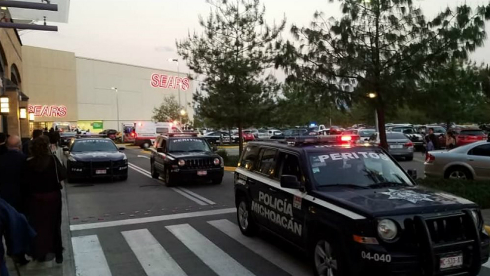 Ataque en centro comercial de Morelia deja al menos tres muertos - altozano-morelia-ataque