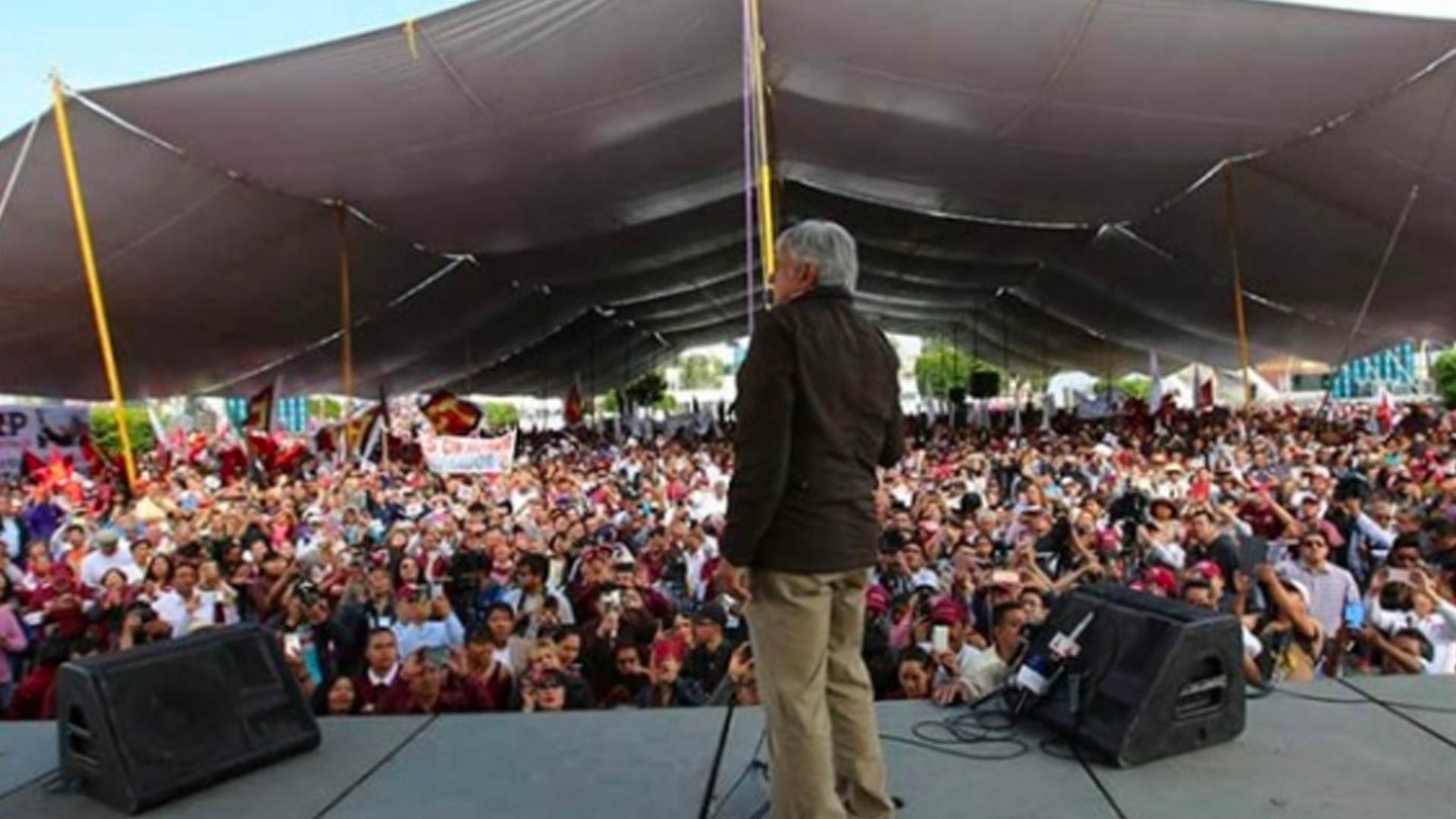 “Las encuestas me dan la delantera en el norte del país”: AMLO