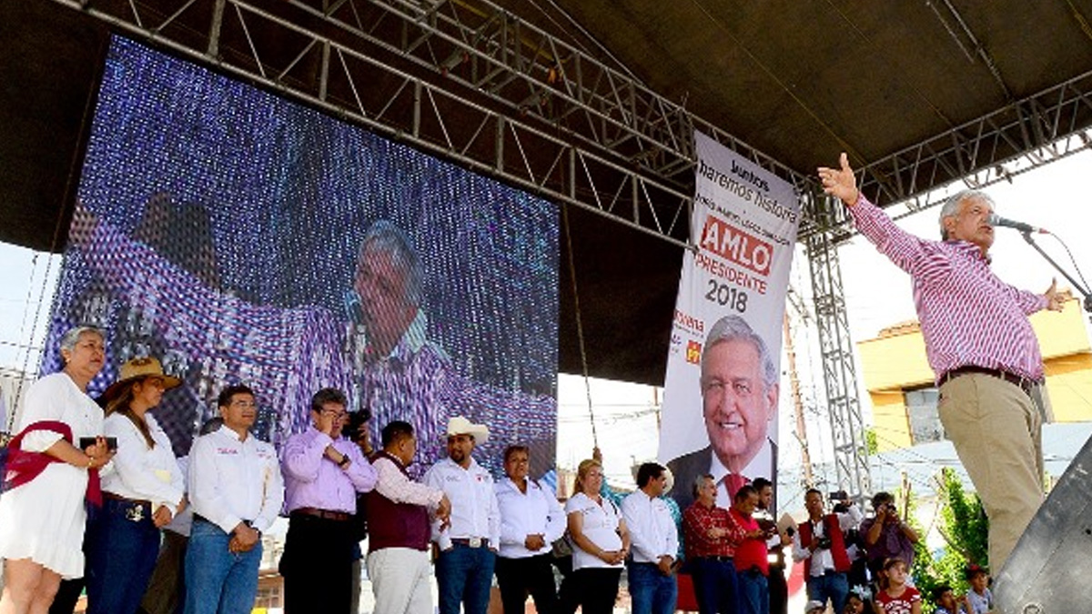 "No va a haber pleito con los empresarios": López Obrador - amlo-matehuala-empresarios