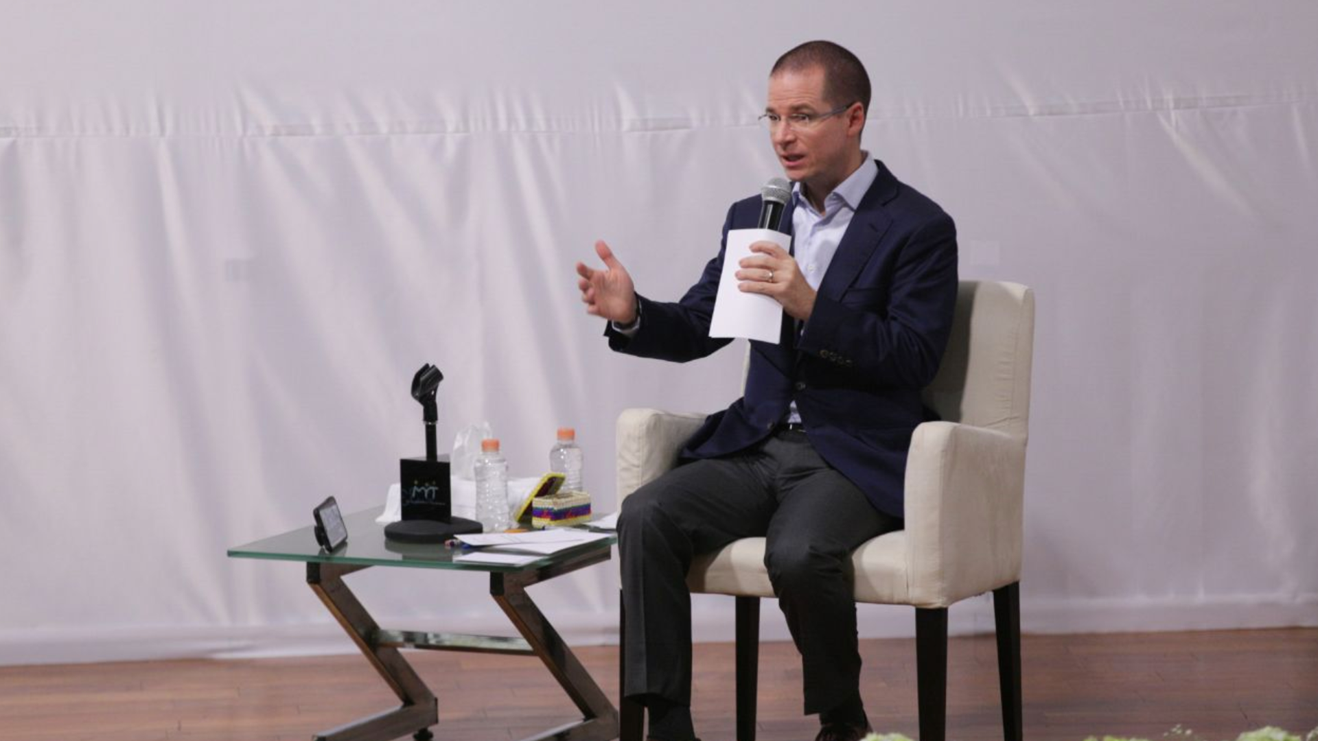 Retiro de fuerzas armadas de labores de seguridad debe darse pronto: Anaya