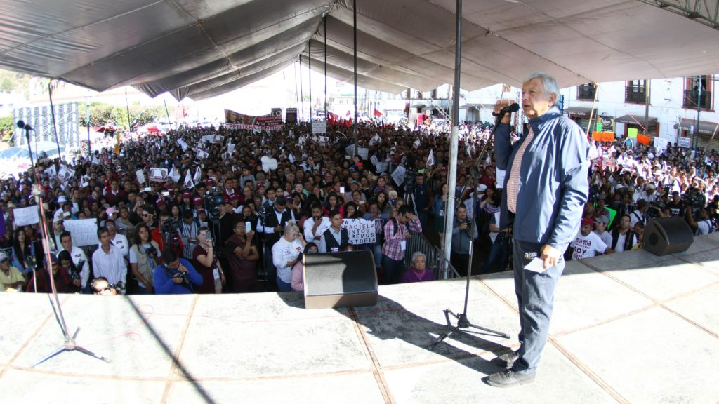 AMLO arremete contra consejeros del INE por declaraciones sobre Nestora