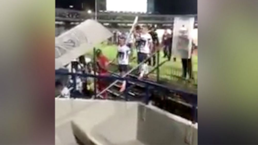 Abren investigación contra Arribas por altercado con aficionados en C.U.