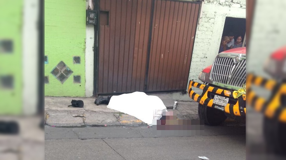 Asesinan a policía que frustró asalto a camión repartidor en Naucalpan - asesinan-a-custodio-policia-naucalpan-refrescos
