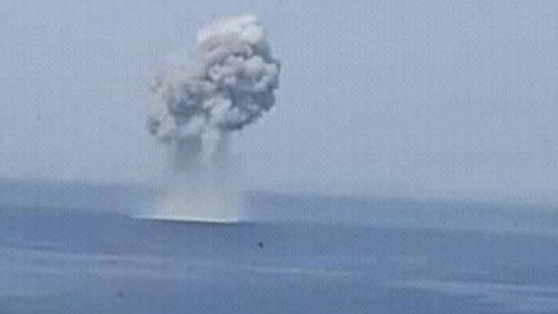 Avión ruso se estrella en Siria - avion-en-siri