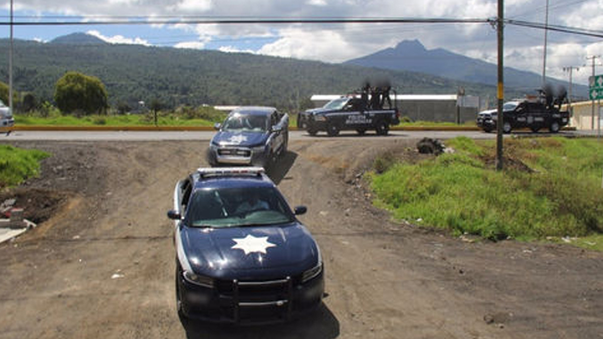 Balacera deja cuatro delincuentes muertos en Michoacán