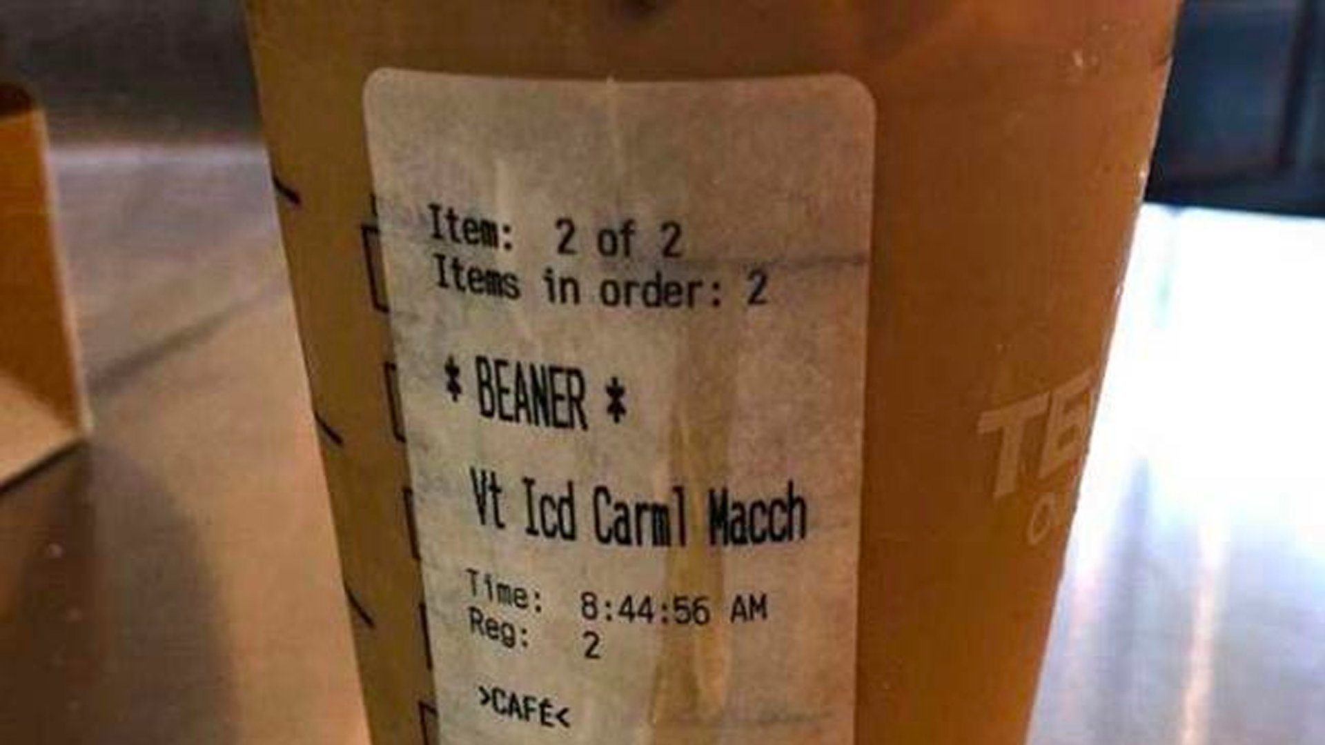 Empleado de Starbucks en EE.UU. escribe "frijolero" en vaso de cliente - beaner-starbucks