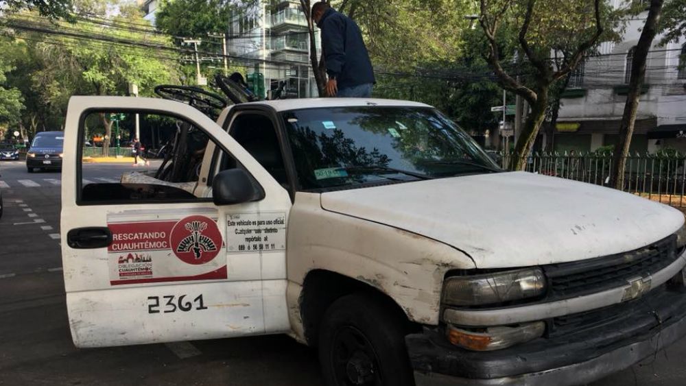 Denuncian que funcionarios de la Cuauhtémoc decomisaron bicicletas - camioneta-cuauhtemoc-bicicletas