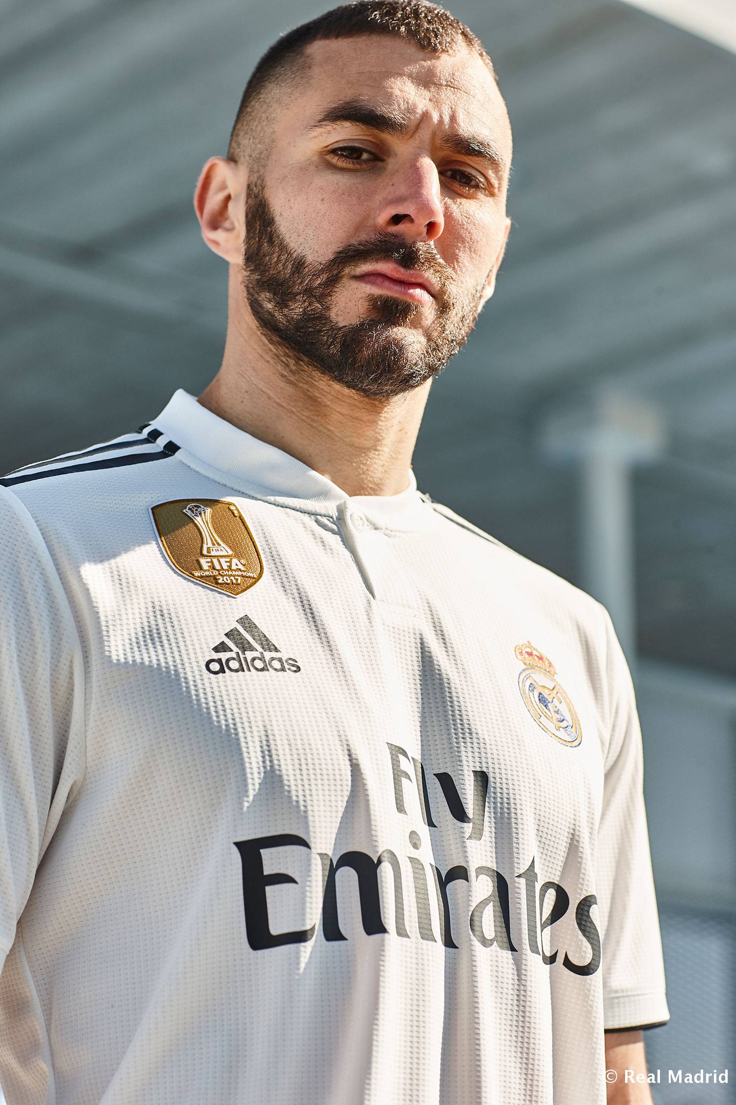El Real Madrid presenta su nuevo uniforme - camisetas-real-madrid