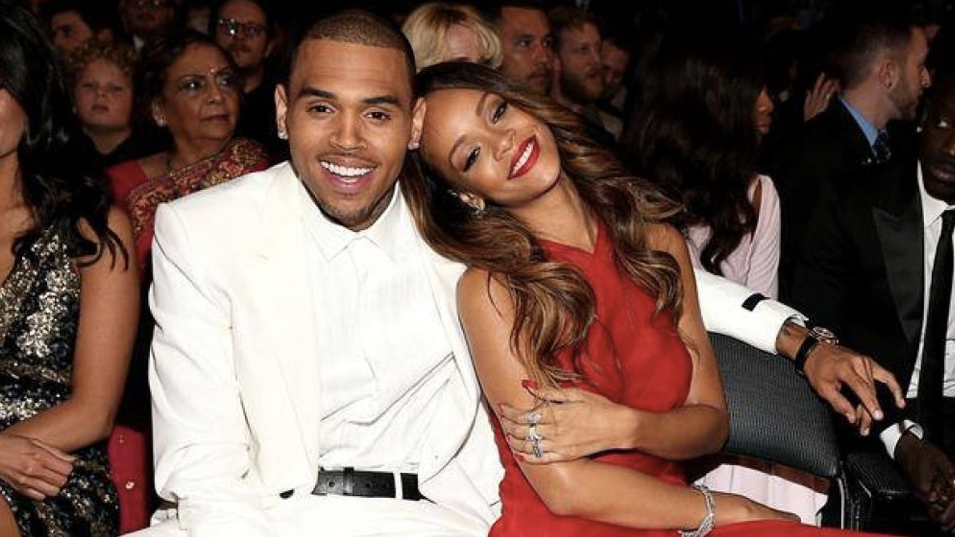 Mujer denuncia violación en casa de Chris Brown - chris-brown-y-rihanna