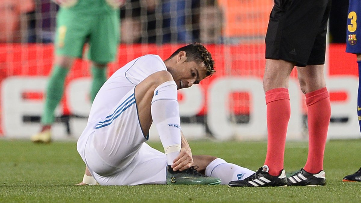Cristiano Ronaldo sufre esguince de tobillo - cr7