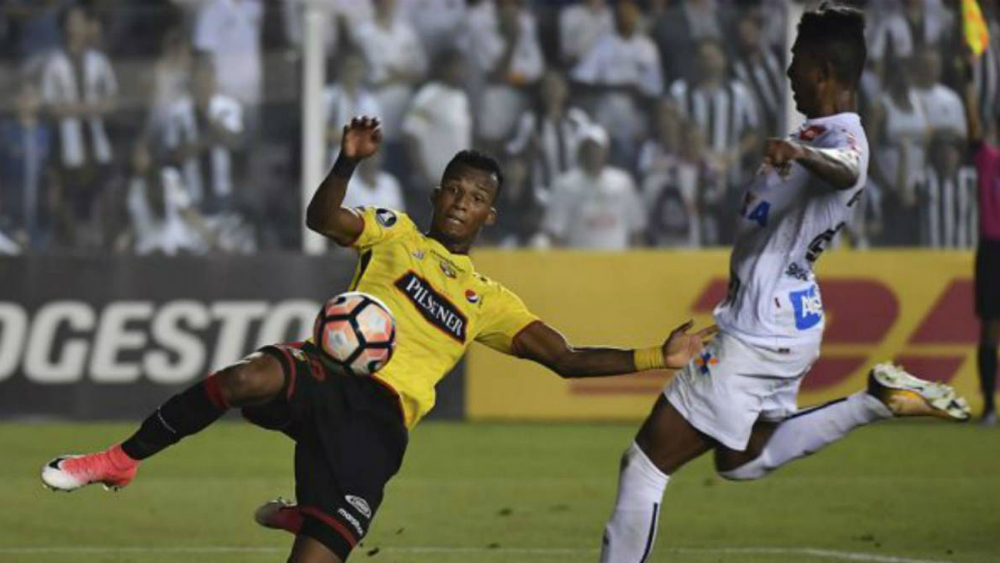 En Ecuador dan por hecho la contratación de Aimar con Cruz Azul - dario-aimar-barrida