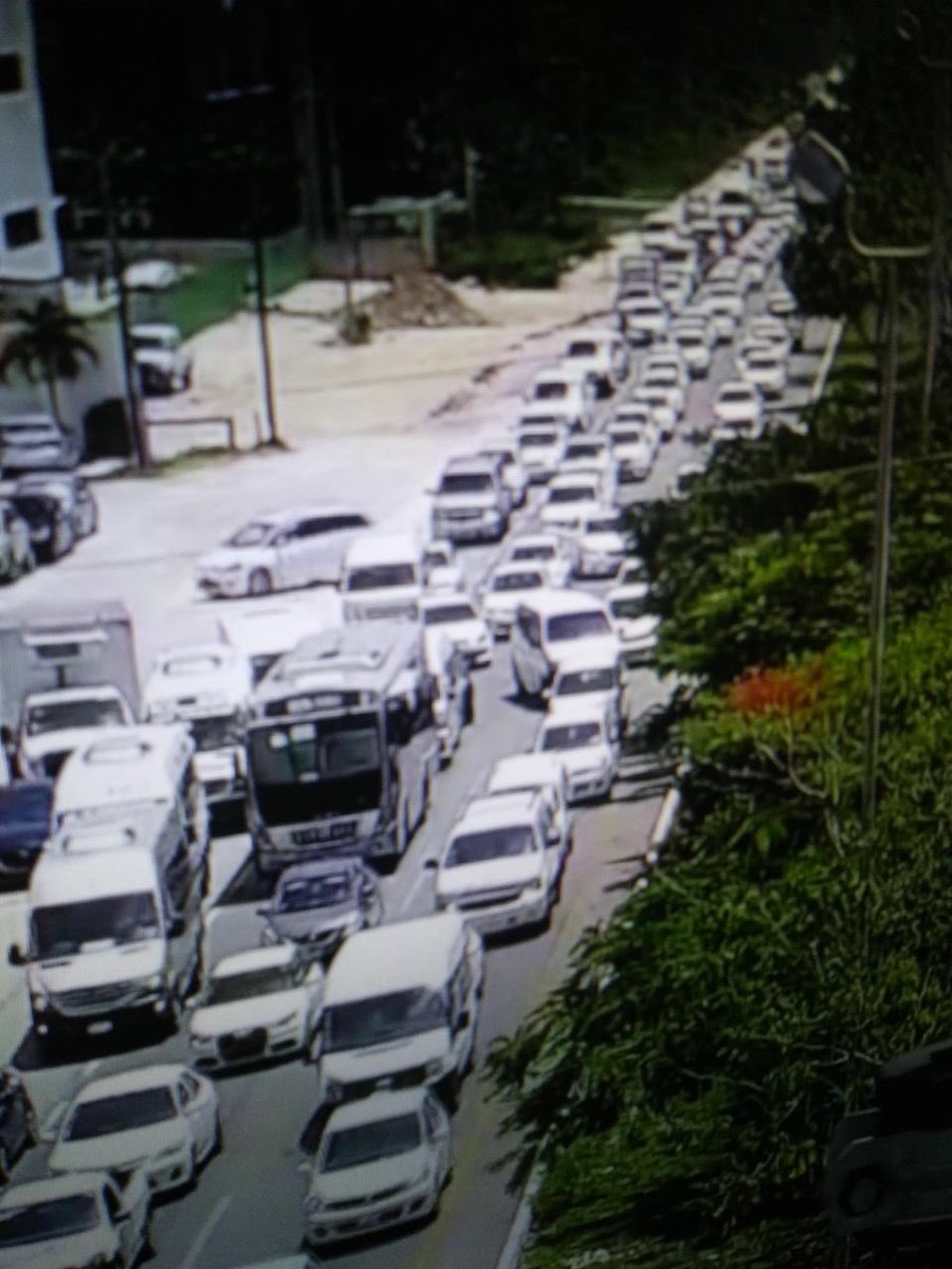 Taxistas paralizan Quintana Roo por ley de movilidad - detencion-taxistas-quintana-roo