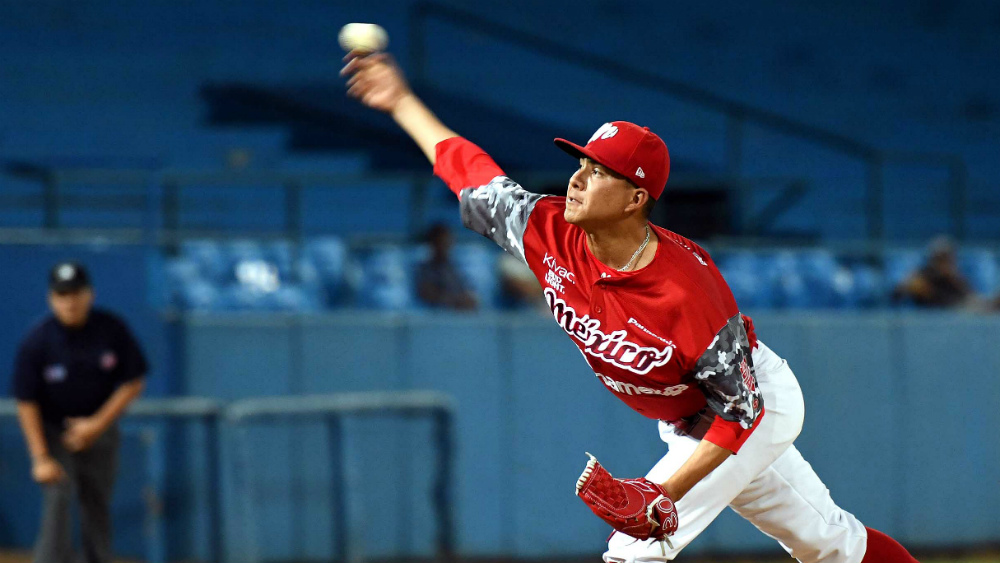 Roban uniformes a los Diablos Rojos del México