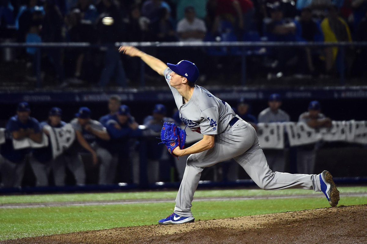 Dodgers logra en México el sin hit ni carrera combinado frente a Padres