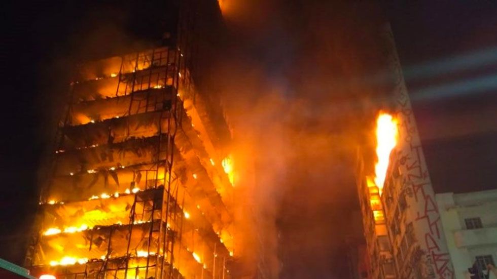 Incendio y derrumbe de edificio deja varios desaparecidos en Brasil