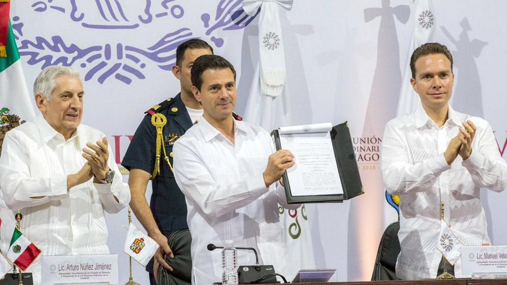 Peña Nieto llama a gobernadores a redoblar esfuerzos en seguridad Peña Nieto llama a gobernadores a redoblar esfuerzos en seguridad