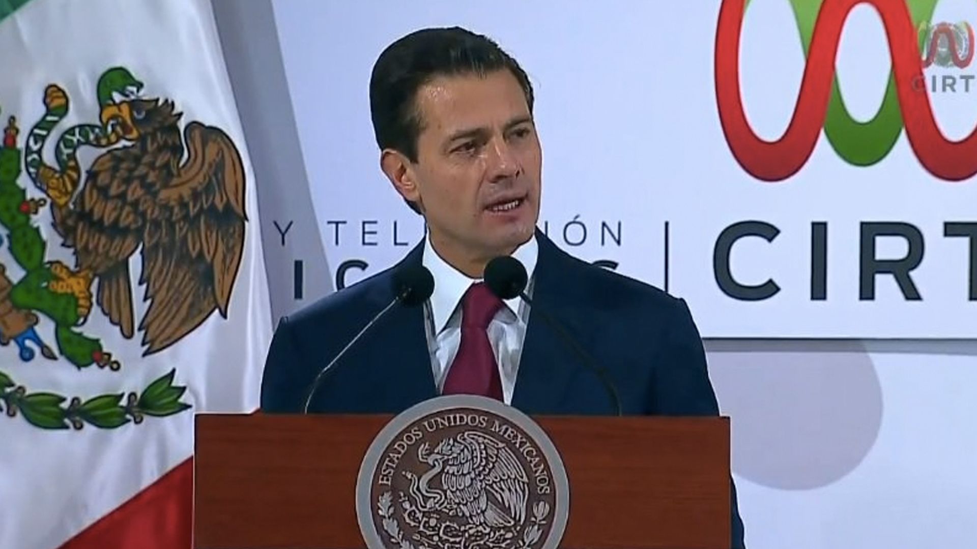Peña Nieto ofrece apoyo a Guatemala tras erupción