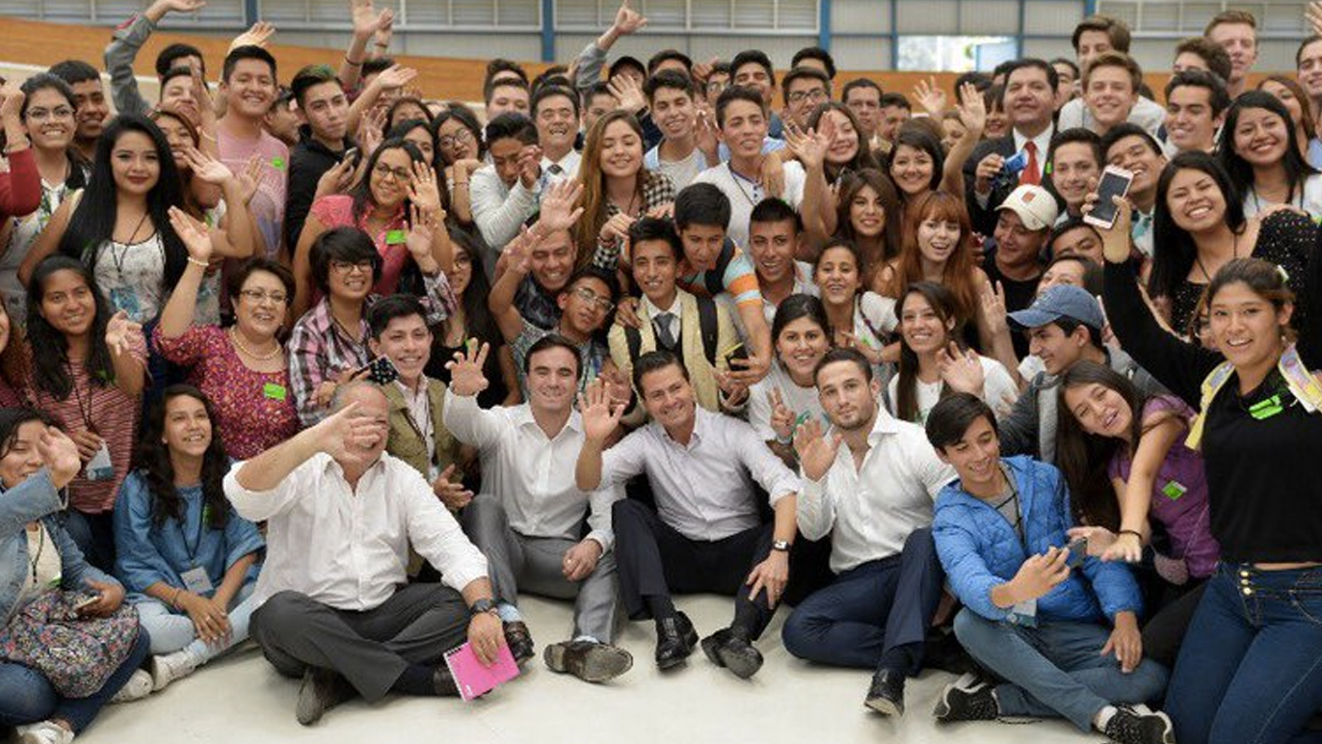 Ser presidente el más alto privilegio para un político: Peña Nieto