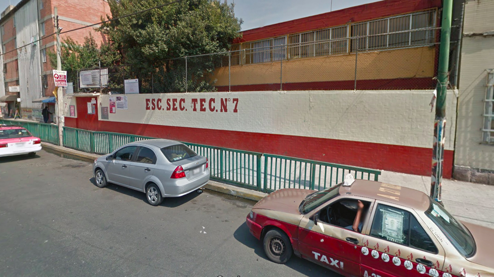 Estudiante lesiona con cuchillo a su compañero en Venustiano Carranza