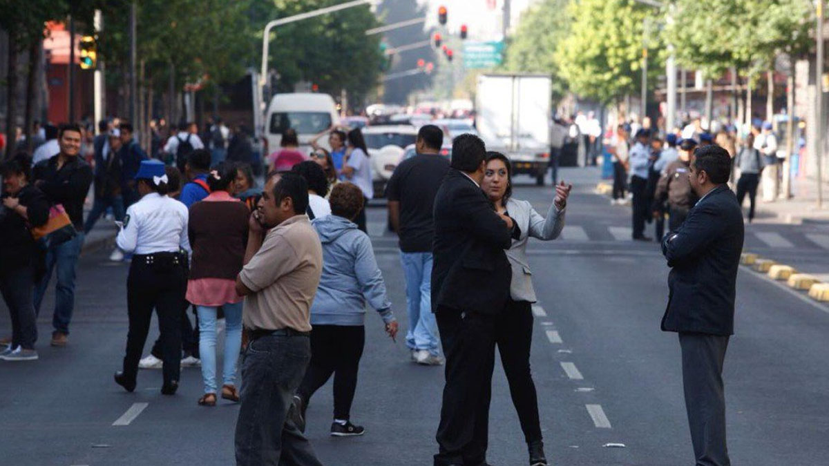 Se activa alerta sísmica en la Ciudad de México tras sismo de 5.2 en Guerrero - evacuacion-sismo-ciudad-de-mexico