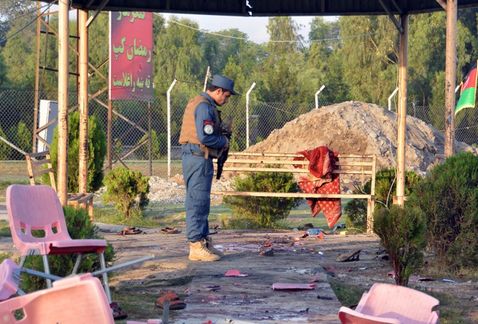 Atentado deja ocho muertos durante partido de cricket en Afganistán - explosiones-cricket-afganistan1