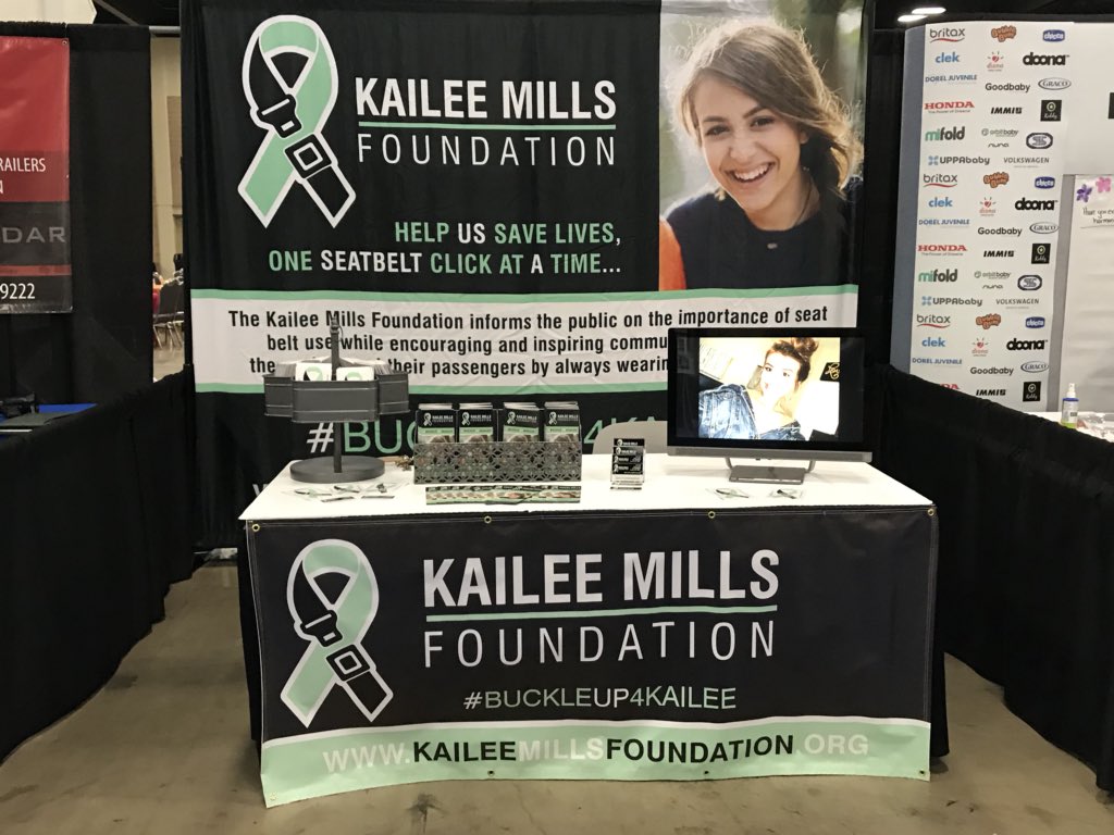 Muere tras desabrocharse cinturón de seguridad para tomarse selfie - fundacion-kailee-mills