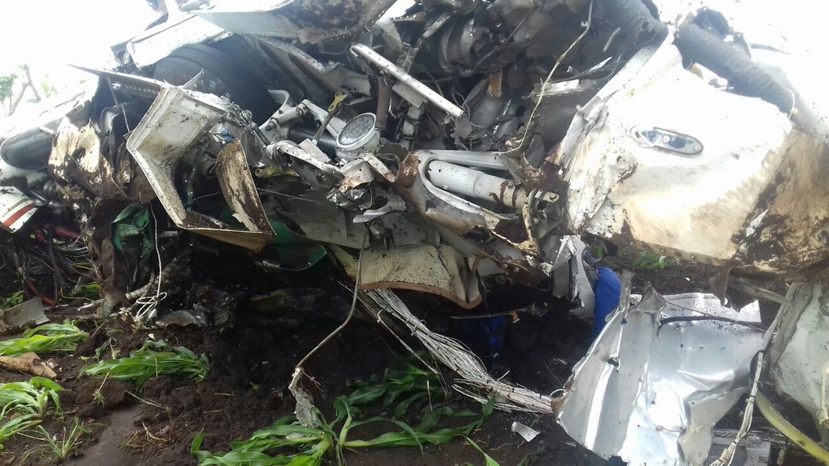 Mueren mexicanos tras desplome de avión pequeño en Guatemala