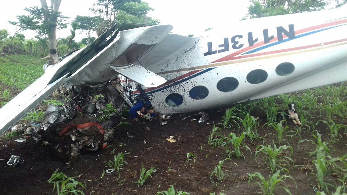 Mueren mexicanos tras desplome de avión pequeño en Guatemala - guatemala