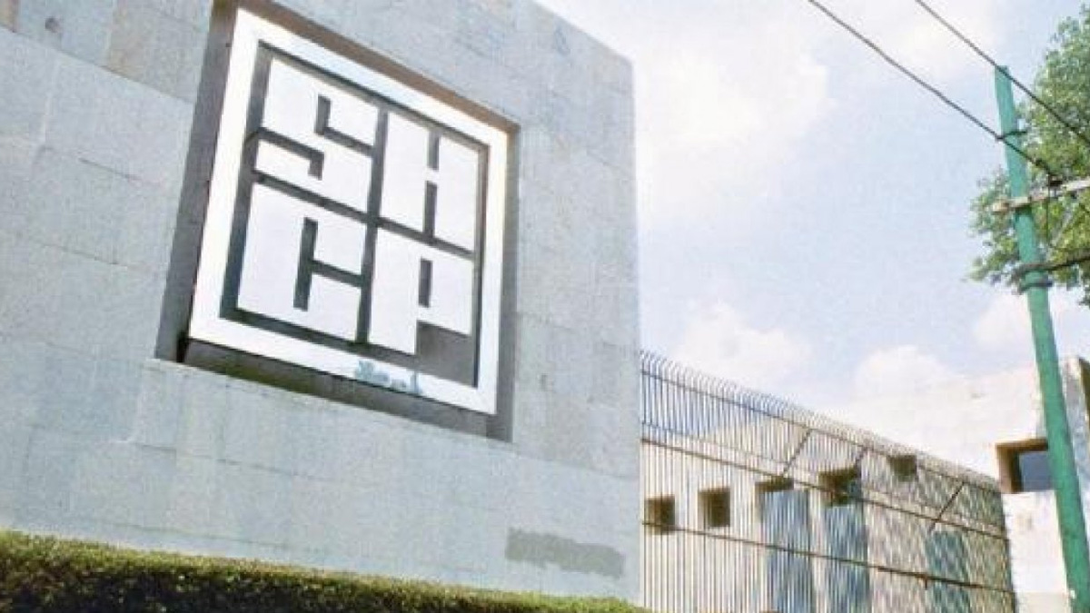 Caen 14.6 por ciento ingresos del sector público