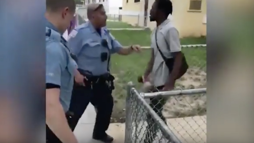 #Video El espectacular escape de un sujeto que estaba acorralado por policías