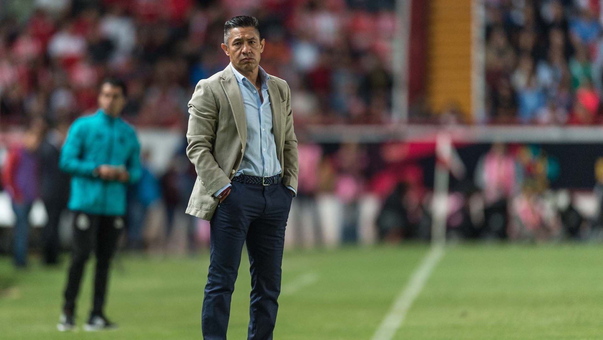 Necaxa destituye a Ignacio Ambriz
