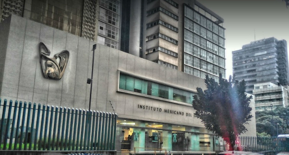 Cesan a cuatro funcionarios del IMSS por muerte de bebé en La Raza