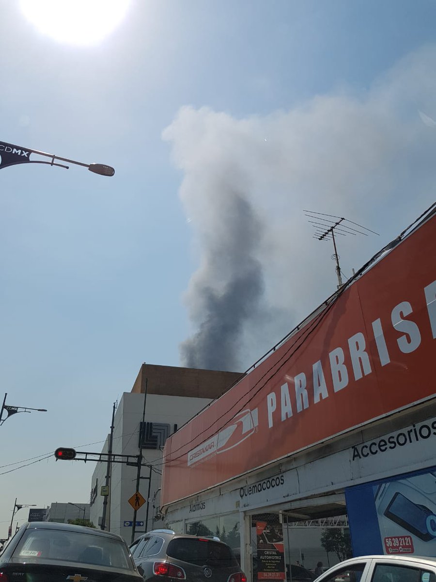 Se incendia taller en la colonia Narvarte - incendio-taller-de-hojalateria-benito-juarez