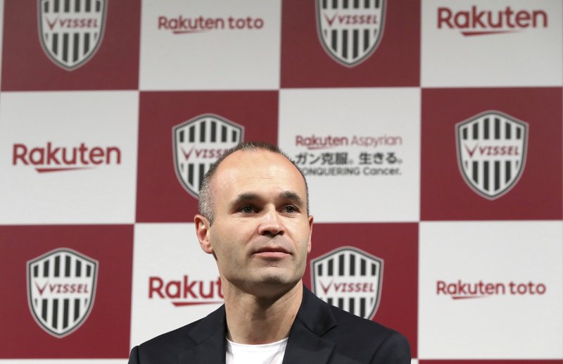 Suspenden a jugador del Vissel Kobe por filtrar información sobre Iniesta - iniesta-kobe2