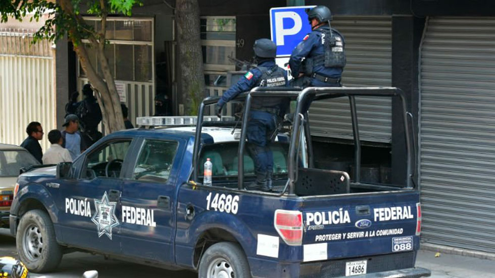 Detienen a 14 en Iztapalapa por trata de personas